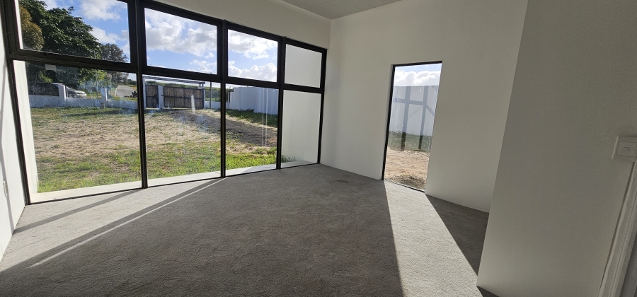 5 Bedroom Property for Sale in Hopefield Western Cape
